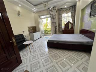 Phòng ban công full nội thất. ngay gigamall