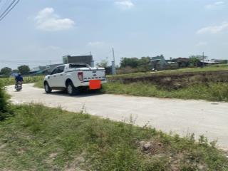 Lô góc 2 mặt tiền  270m2 thổ cư ont 100%