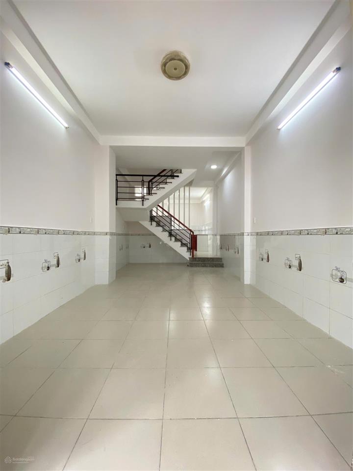 6,2tỷ khu lê đại hành gần bình thới (4x10m, 4 tầng)  nhà mới ở liền  hẻm sạch  an ninh