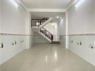 6.45 tỷ  (4x13m, 50m2  3 lầu + sân thượng btct)  cách mặt tiền chỉ 15m ngay chợ bình thới  q11