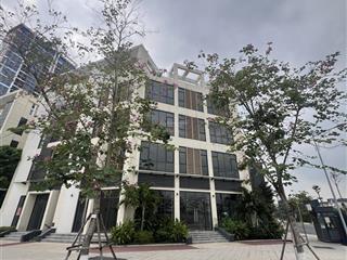 Chuyển nhượng căn shop góc tương lai đẹp nhất starlake