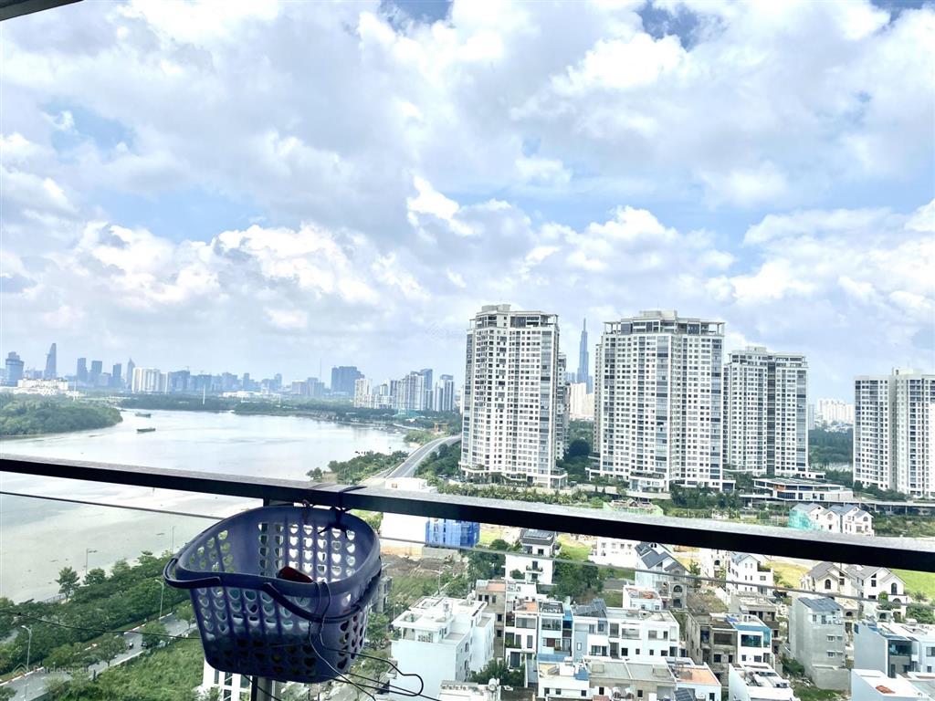 Chủ nhà cần bán nhanh căn 2pn view sông trực diện siêu đẹp  giá tốt tại thời điểm  8,2 tỷ all in