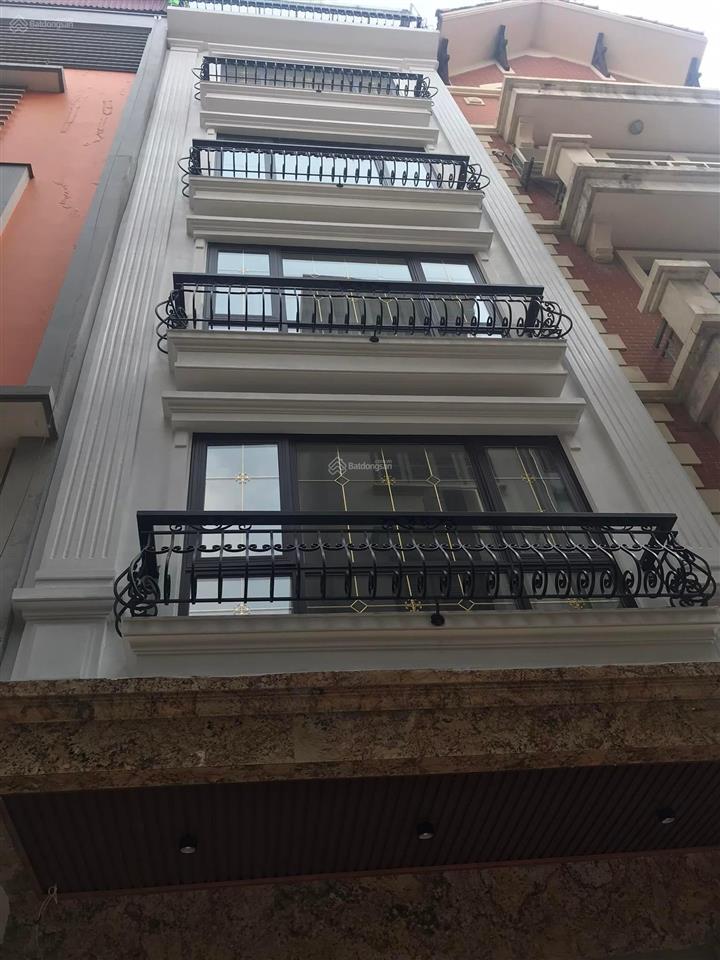 Bán nhà phân lô hoàng quốc việt  nghĩa tân 50m2, mt 4.5m, giá 16ty 0382 276 ***
