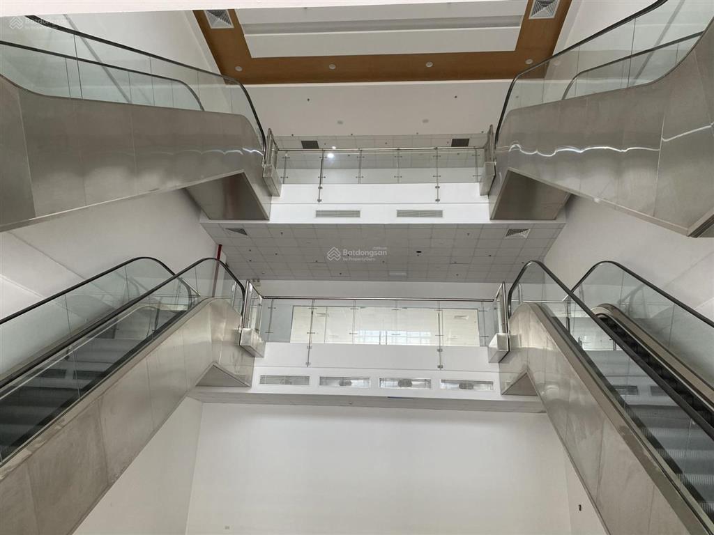 Cho thuê văn phòng ia20 ciputra 280m2 giá 35 triệu/tháng 0382 276 ***