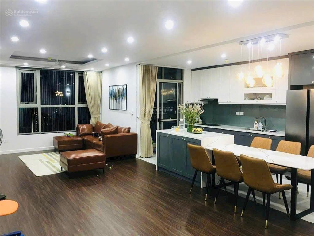 Chính chủ bán chung cư hoàng quốc việt 2 phòng ngủ 4,6 tỷ, 0382 276 ***