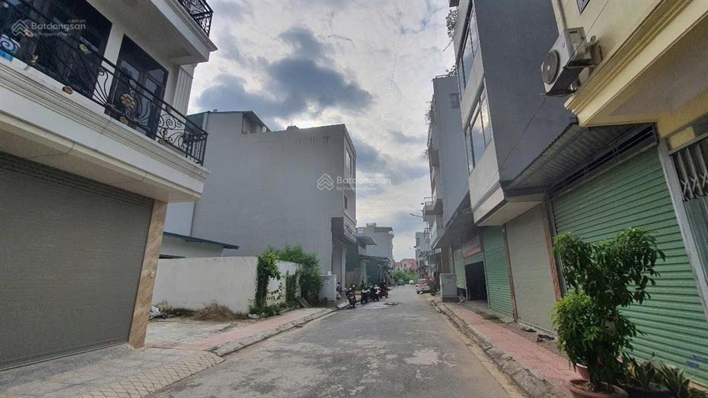 Cho thuê kho 50m2  100m2  150m2  200m2.  0989 030 ***