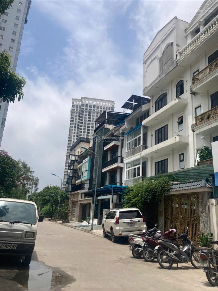 Chính chủ cần bán đất xuân đỉnh dt 136m2, mt 5.5m. ngõ ô tô tránh nhau. 0972 264 ***