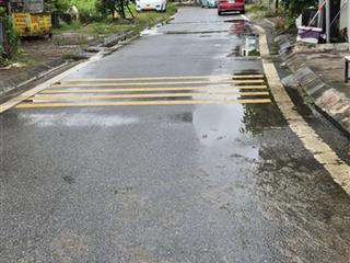 Bán nhà phân lô xuân phương .dt. 35 m2 * 6 tầng thang máy . mt. 4 m ..đường + vỉa hè . 15 m .vp.cty
