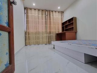 Bán căn hộ chung cư mini cầu diễn. dt. 42m2 tầng 5/ 7 tầng. 2pn. 1pk. 1wc. ô tô sát nhà