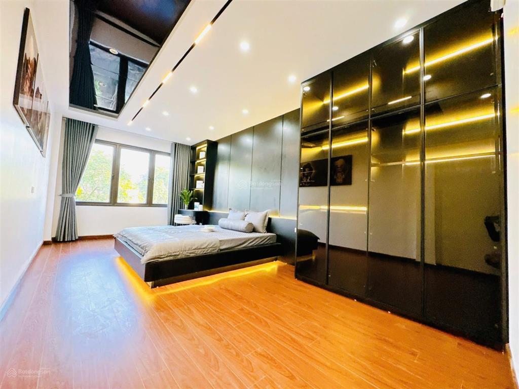 Bán nhà mới 6 tầng thang máy đón tết phạm văn đồng, 38m2 4pn, full nt đẹp, gần ô tô, nhỉnh 10 tỷ