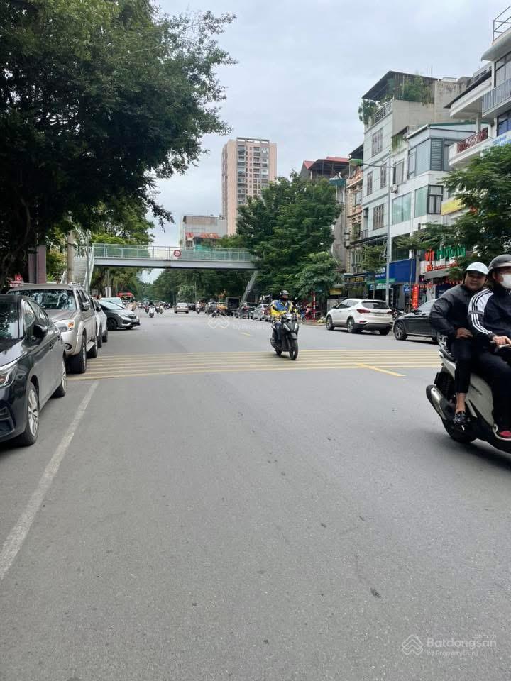 Cực hiếm mặt phố trần quốc hoàn, kinh doanh sầm uất ngày đêm, 48m2x4t vỉa hè rộng, giá 3x,xtỷ có tl