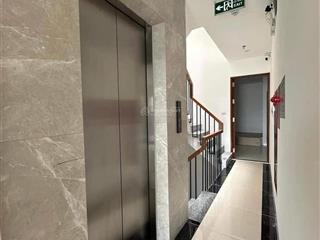 Bán căn hộ dịch vụ võ chí công, hoàng quốc việt 42m2x 6t thang máy lô góc full nt nhỉnh 12.5 tỷ