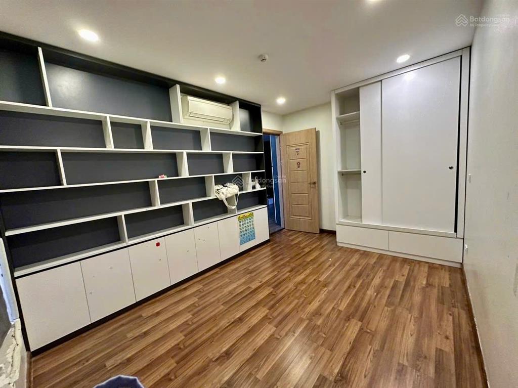 Chính chủ thiện chí chí bán gấp căn góc 2 ngủ, 2wc, 2logia, view hồ, cc sunsquare 21 lê đức thọ.