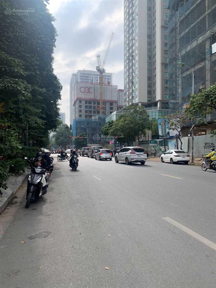 Gia đình chuyển đổi cần bán tòa nhà khu nguyễn tuân, dt 224m2, 6 tầng + 1 hầm, lô góc 3 mặt thoáng