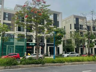 Chính chủ cần bán căn shophouse hướng nam, mặt đường đôi 40m khu k7 dự án starlake  tây hồ tây