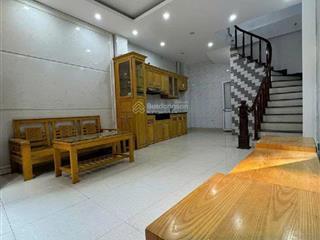 Nhỉnh 5 tỷ nhận ngay căn nhà 5 tầng trung tâm di trạch ngõ rộng oto đỗ cổng sổ đỏ trao tay