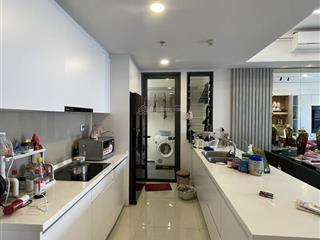 Chính chủ em cần bán căn 3 ngủ 111m2 view công viên và tttm. full đồ như ảnh