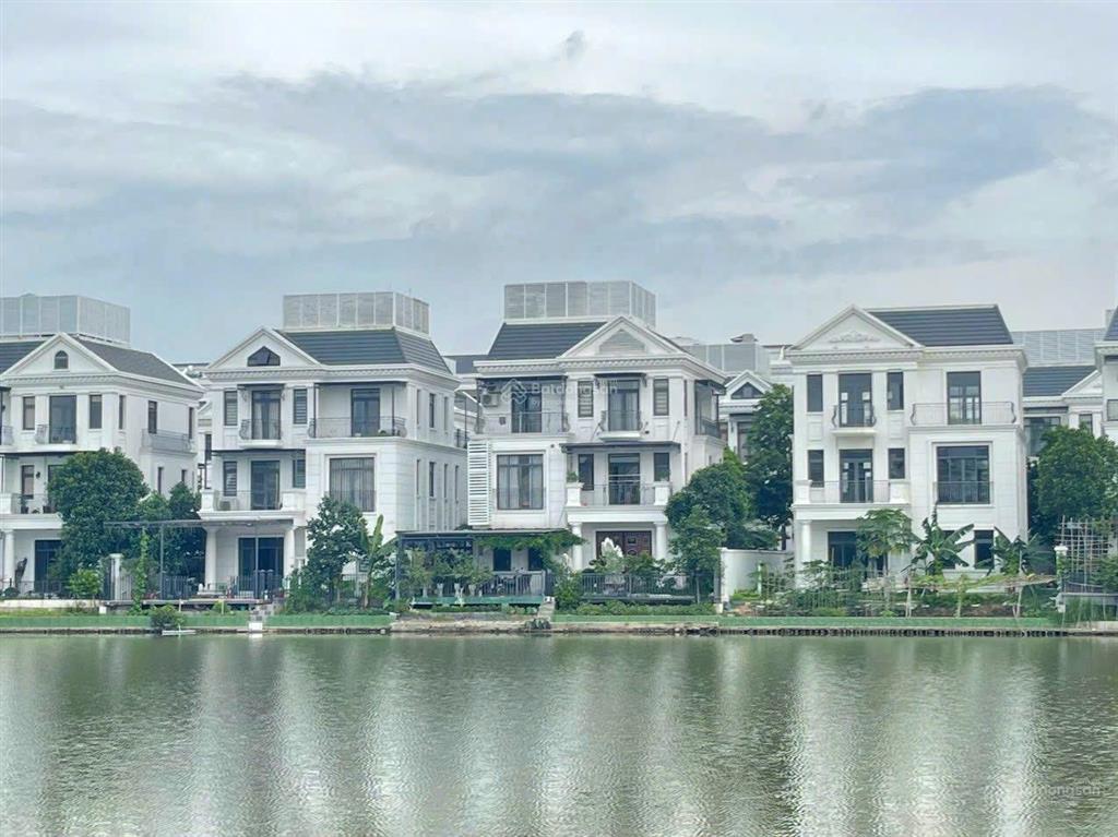 Bán gấp đơn lập mặt hồ vinhomes marina 350m2, siêu đẹp, giá 33 tỷ