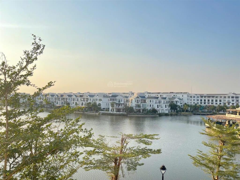 Bán gấp đơn lập mặt hồ vinhomes marina 350m2, siêu đẹp, giá 33 tỷ
