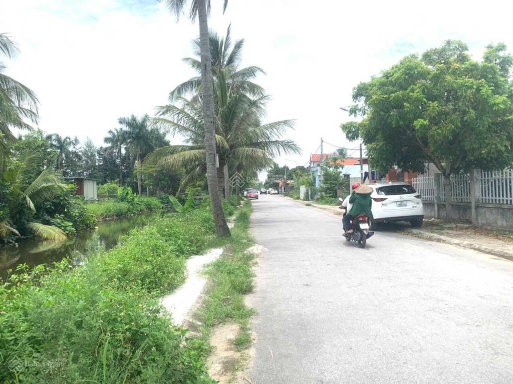 Chủ nhà bán đất mặt đường quyết tiến, 169m2, mặt tiền 7.5m, giá 22,5tr/m2