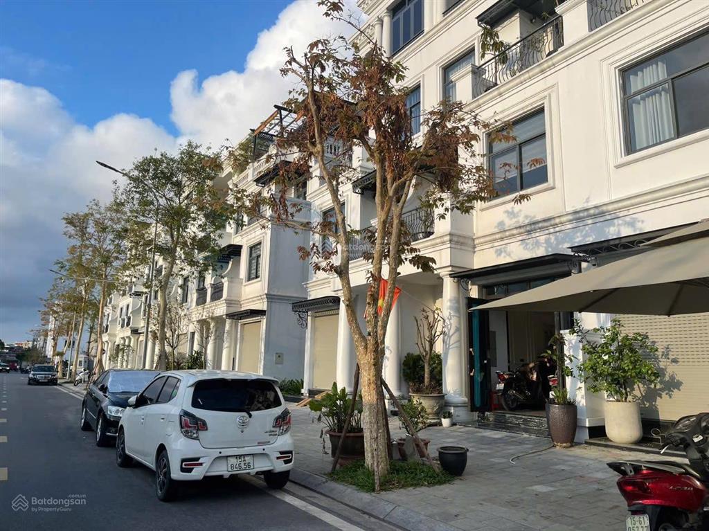 Căn góc mặt hải đăng 210m2, dòng tiền 100tr/ tháng, có giấy phòng cháy chữa cháy, chỉ 38 tỷ
