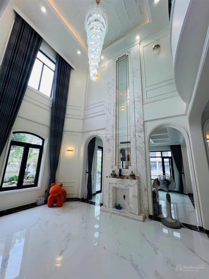 Đơn lập góc siêu phẩm đẹp nhất monaco, 433m2, full nội thất, thang máy, chỉ 60 tỷ, hồ cá koi