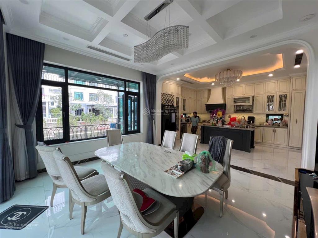 Đơn lập góc siêu phẩm đẹp nhất monaco, 433m2, full nội thất, thang máy, chỉ 60 tỷ, hồ cá koi