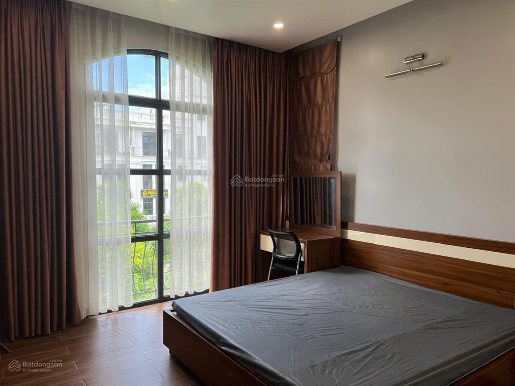 Liền kề xẻ khe sân vườn pari 126m, nội thất cao cấp 19,2 tỷ bán gấp
