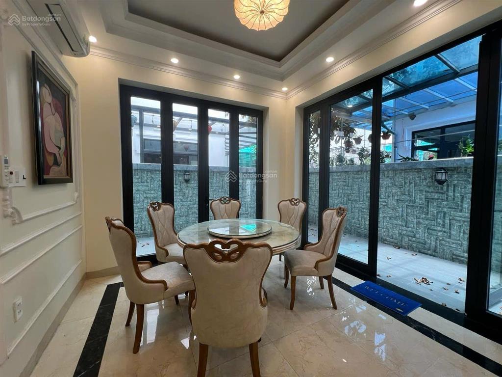 Liền kề xẻ khe sân vườn pari 126m, nội thất cao cấp 19,2 tỷ bán gấp