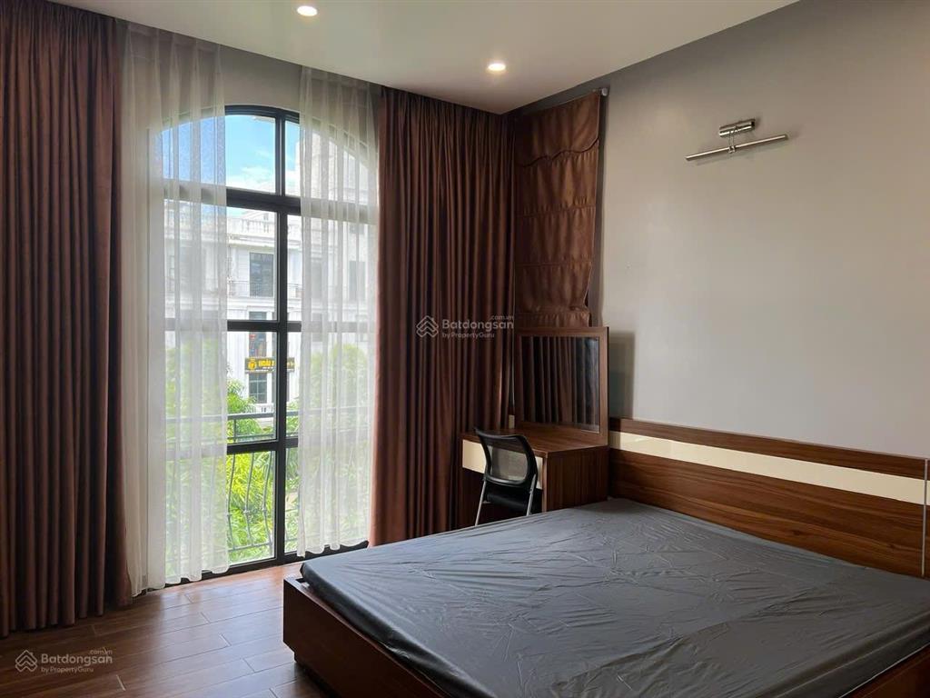 Liền kề xẻ khe sân vườn pari 126m, nội thất cao cấp 19,2 tỷ bán gấp