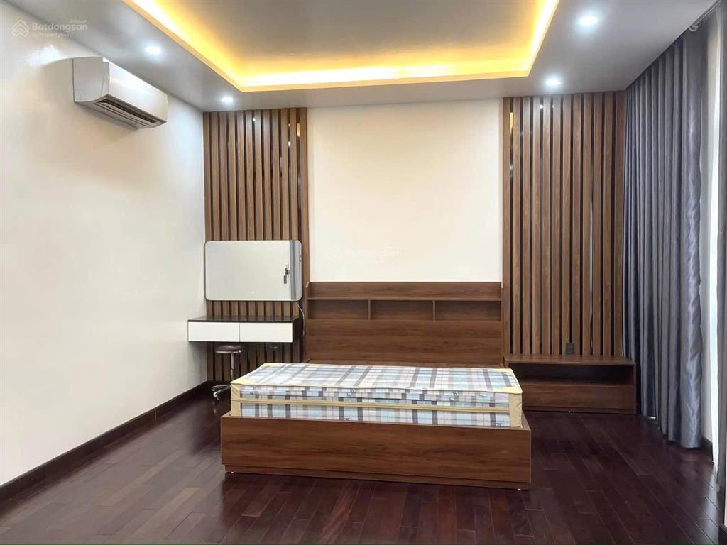 Liền kề xẻ khe sân vườn pari 126m, nội thất cao cấp 19,2 tỷ bán gấp