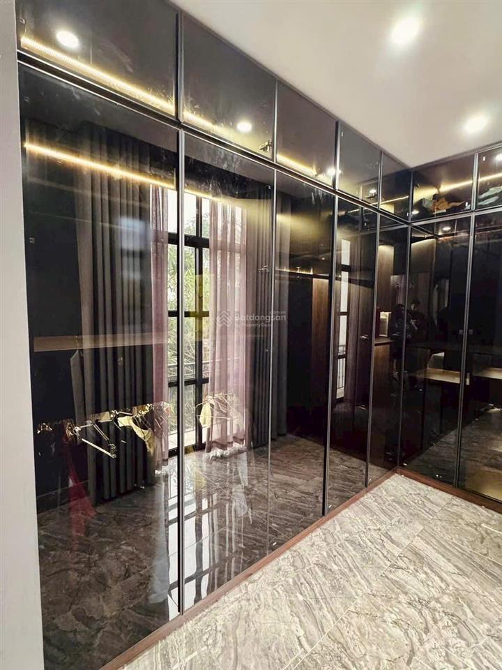Liền kề pari 98m2 có thang máy, full nội thất chỉ 16,5 tỷ quá rẻ