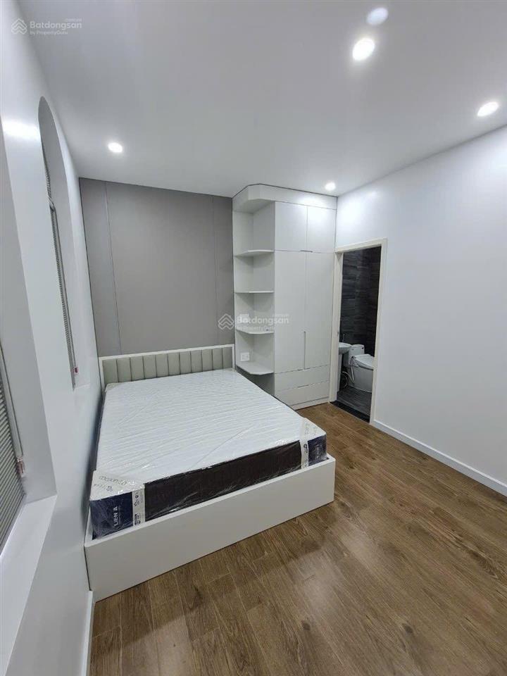 Ven 120m2 xẻ khe nội thất cao cấp nhập khẩu ở ngay chỉ 17,8 tỷ quá đẹp luôn
