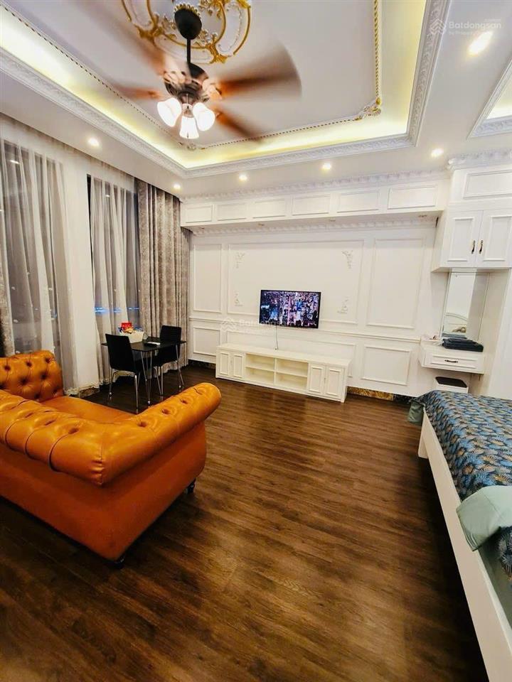 Bán gấp shop 2 mặt tiền trước sau vin imperia, 105m2, thang máy, giá chỉ 16.8 tỷ