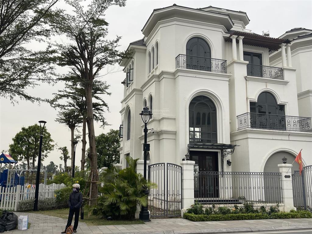 Song lập góc ngọc trai 7 view công viên, hai mặt đường trước sau, 220m2, chỉ 24,5 tỷ