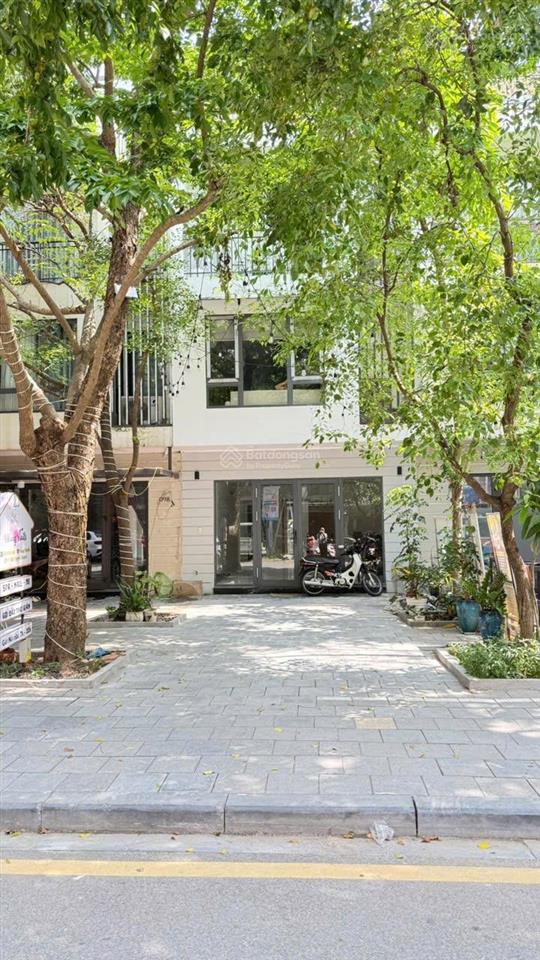 Cần bán liền kề 80m2 1c ecopark spring valley view công viên, giá 15 tỷ. 0932 560 ***