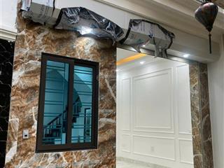 Bán nhà ngõ 234 hoàng quốc việt, cầu giấy 35m2 xây 5 tầng mới, ô tô đỗ cửa giá 7.9 tỷ