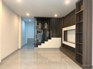 Bán nhà ngõ phố trích sài, tây hồ 50m2 xây 7 tầng thang máy, cách hồ tây 50m giá 14.8 tỷ