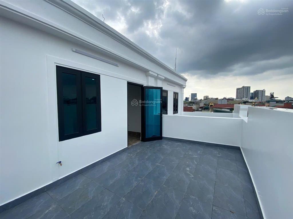 Bán nhà ngõ phố hoàng hoa thám, ba đình 38m2 xây 6 tầng thang máy, ô tô 7 chỗ đỗ cửa giá 10.5 tỷ