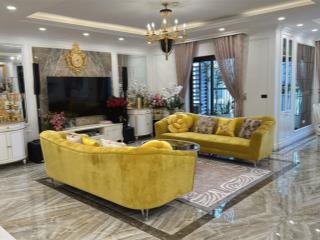 Chính chủ bán căn 2n + 1 tòa l mới dt 85m2 giá 5 tỷ bc đông nam tại chung cư le grand jardin