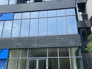 Bán căn shop chân đế 3 tầng 338m2, sở hữu lâu dài, ở và kinh doanh được, giá 50 tỷ the matrix one