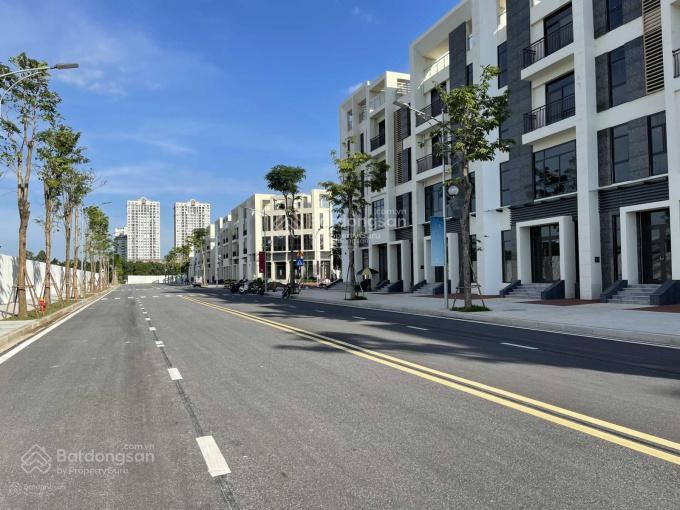 Cho thuê shophouse kđt tây hồ tây starlake 120m2 đến 190m2, 5 tầng hoàn thiện, từ 50tr/tháng.