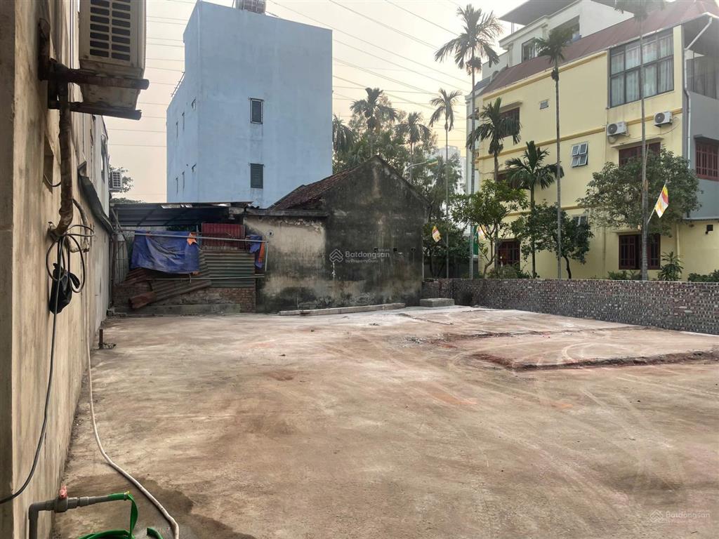 Bán gấp 195m2 đất phố nhật tảo, phường phú thượng, hà nội giá chỉ 122 triệu/m2 0916 062 ***