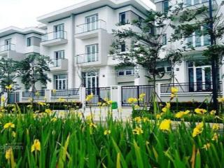 Chuyển nhượng biệt thự c ciputra 180m2 đang cho thuê 2200$. giá rẻ chỉ 360tr/m2. 0977 434 ***