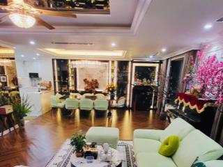 Cần bán nhanh căn góc 3 ngủ full nội thất chung cư udic west lake giá tốt nhất.0979 343 ***