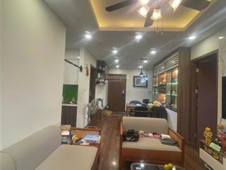 Chủ nhà gửi bán gấp căn góc 3 phòng ngủ 95m2 chung cư n01t1 ngoại giao đoàn full nội thất giá tốt