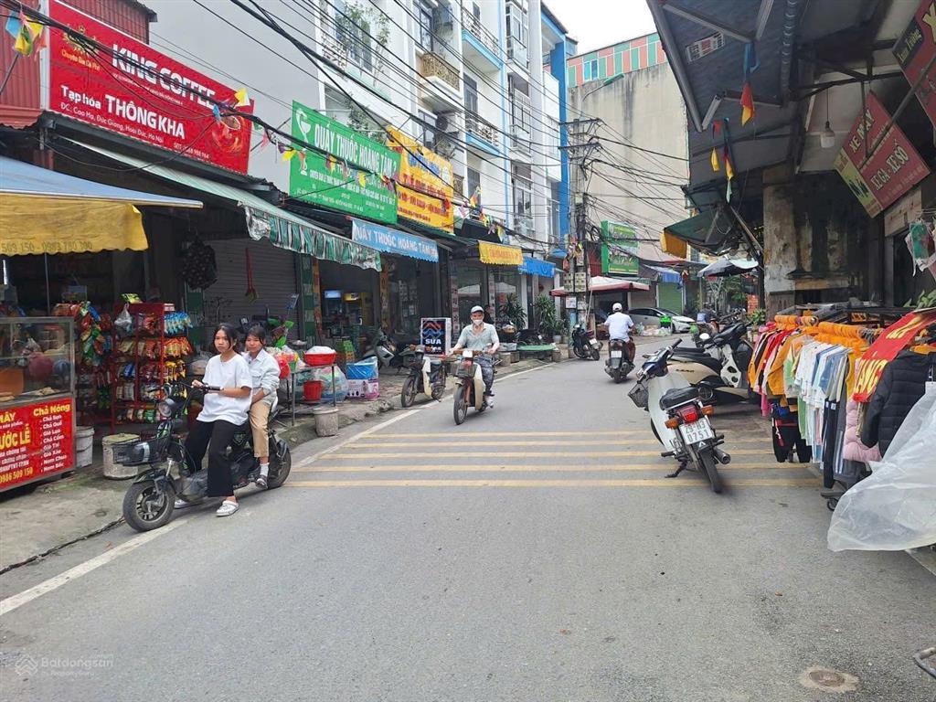 Bán mảnh thổ cư 41m2, cách trục chính có chợ và buôn bán sầm uất chỉ 20m tại cao trung, hoài đức