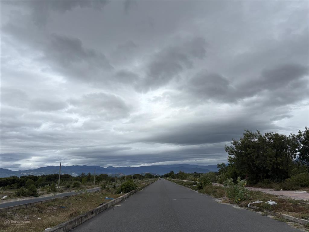 Chính chủ bán đất 140m tổ dân phố hoà do 6a, cam phúc bắc, cam ranh, khánh hoà.  0989 334 ***