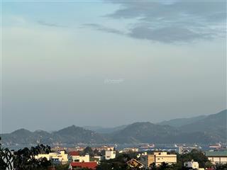 Chính chủ bán lô đất 100m2 đồi mơ, cam lộc, cam ranh, view bao quát cửa vịnh.  0989 334 ***