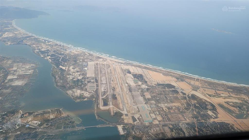 Chính chủ bán nhà 75m2, 2 tầng 1 tum, đối diện sân bay cam ranh, cam nghĩa.  0989 334 ***
